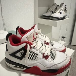 Jordan 4 Retro Fire red